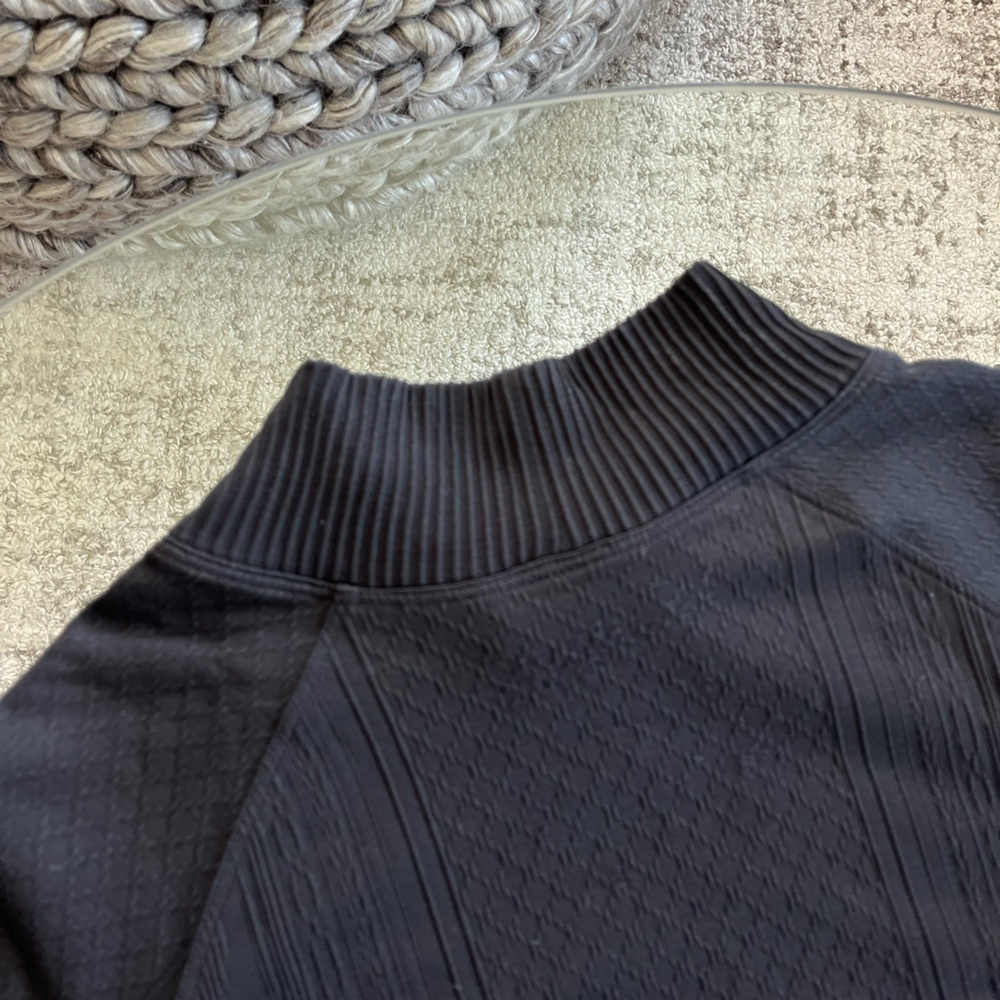 Lululemon Rest Less Mock Neck Black - Picture 14 of 14